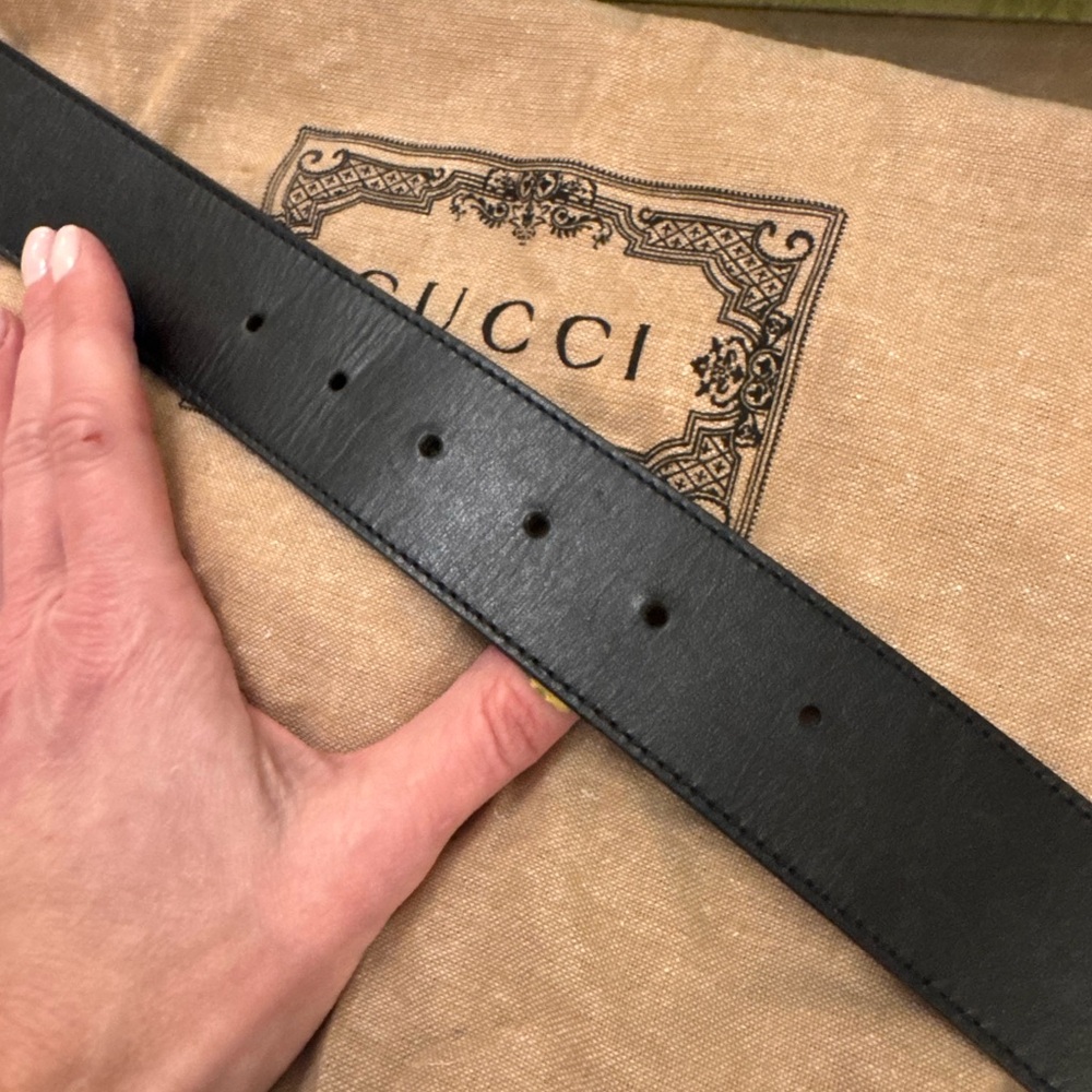 Gucci Black Belt with Gold GG Buckle- fits a size 26/27 waist - Picture 10 of 13